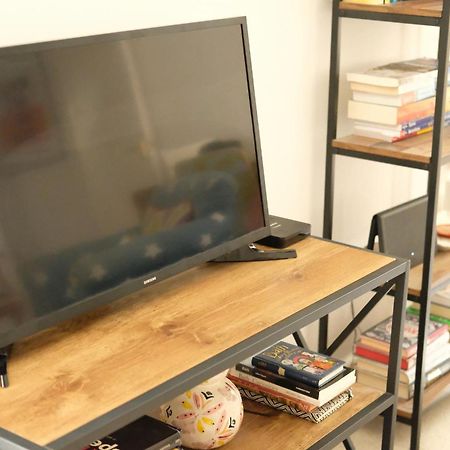 Spacious City Centre Apartment Bath Luaran gambar