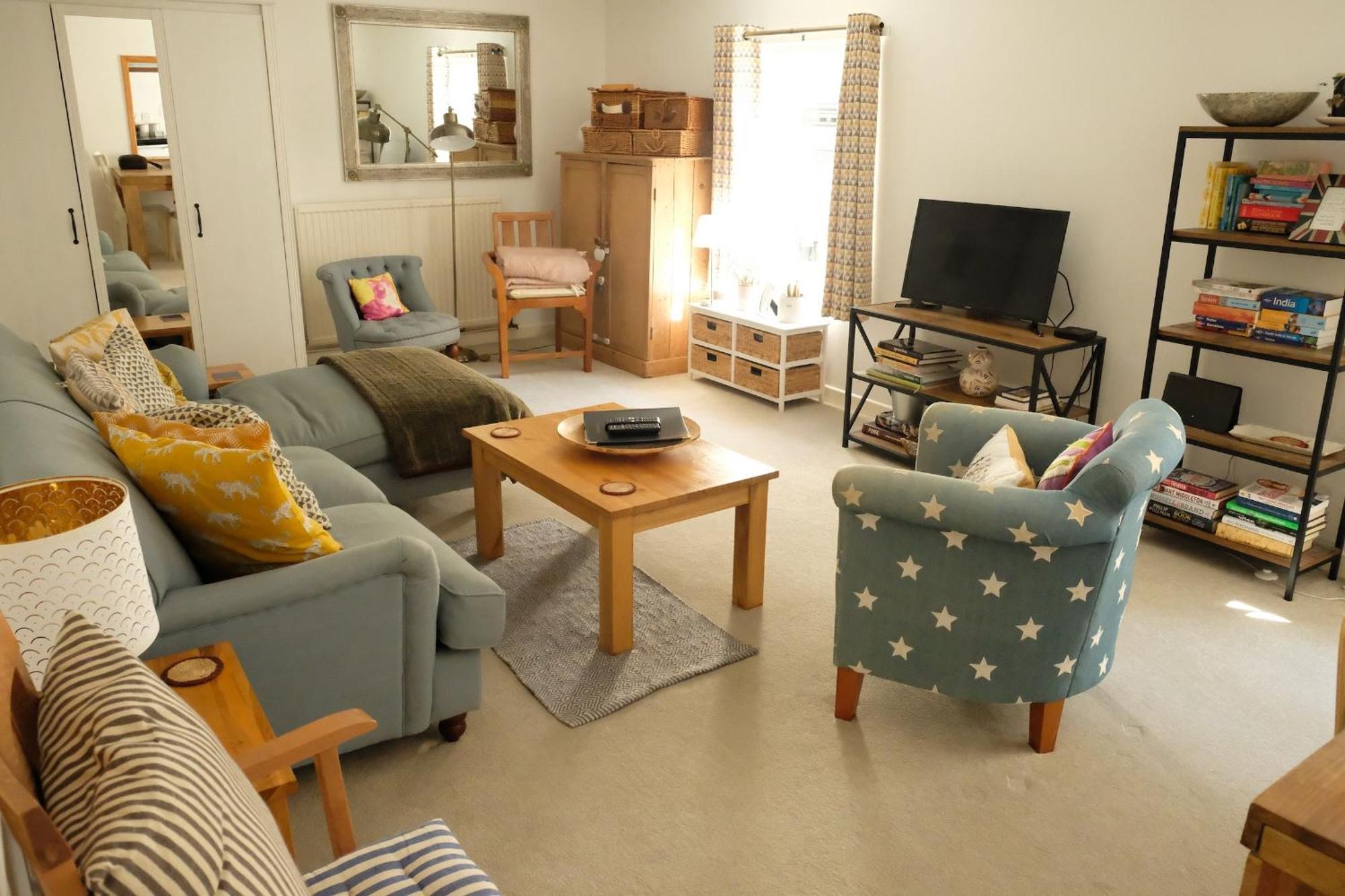 Spacious City Centre Apartment Bath Luaran gambar